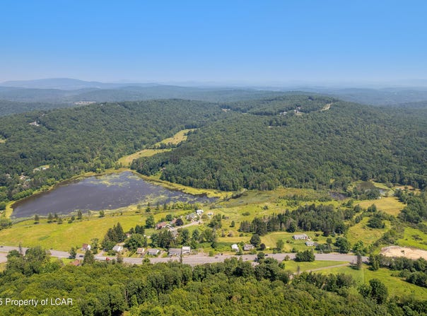 3593 State Route 309 HWY, Dallas, PA 18612