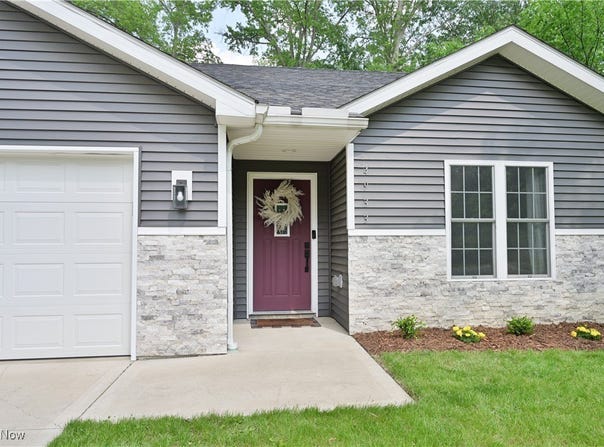 4933 Lear Nagle Road, North Ridgeville, OH 44039