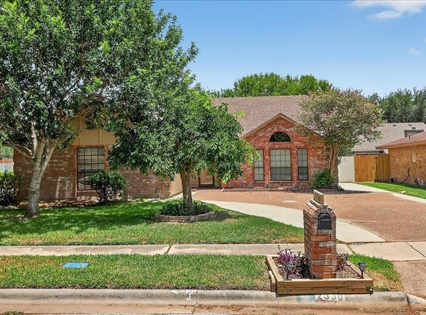 2330 Willow Dr., Portland, TX 78374