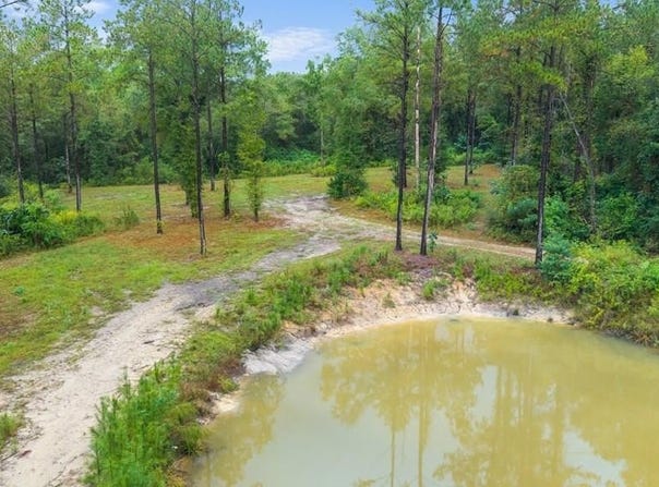 NHN Hwy 26 E, Poplarville, MS 39470