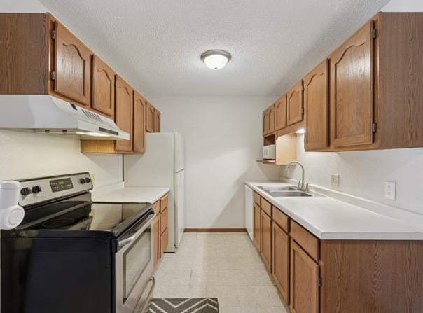 3125 Cory Lane, Hastings, MN 55033
