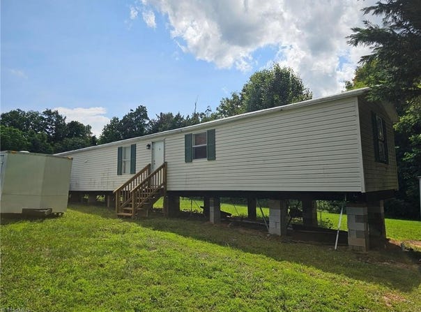 160 Old Orchard Road, Moravian Falls, NC 28654