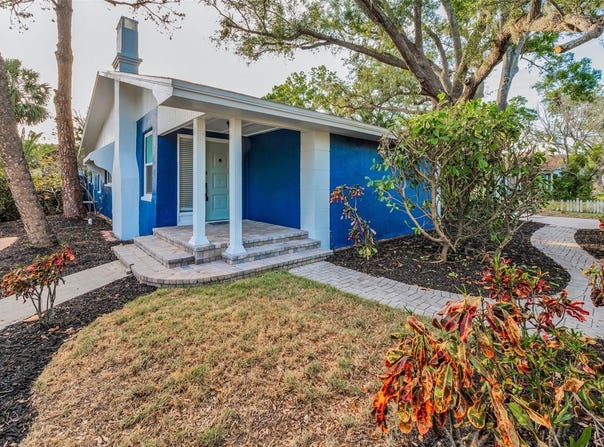 330 PINEAPPLE STREET, TARPON SPRINGS, FL 34689