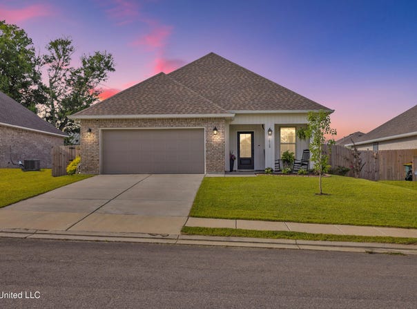 18109 Evergreen Drive, Gulfport, MS 39503