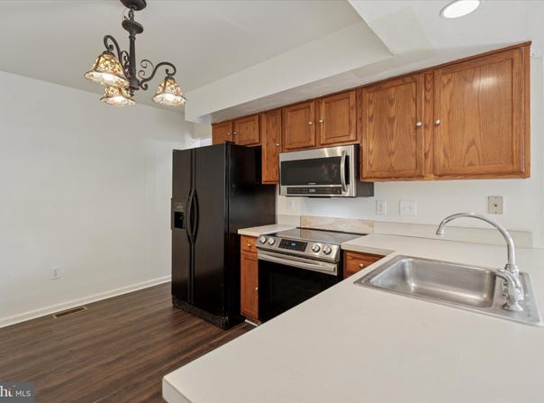 208 PARKVIEW DRIVE, SOUDERTON, PA 18964