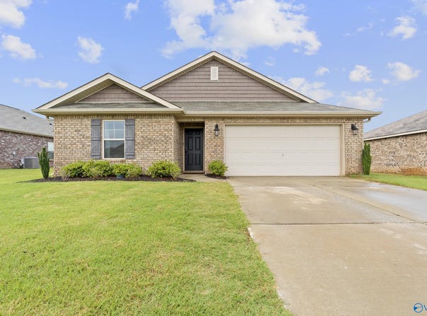 117 Hank Court, Hazel Green, AL 35750