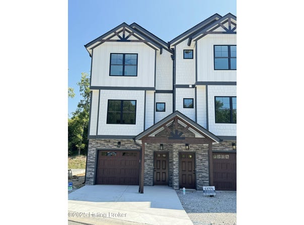 7407 Park Vue Dr, Crestwood, KY 40014