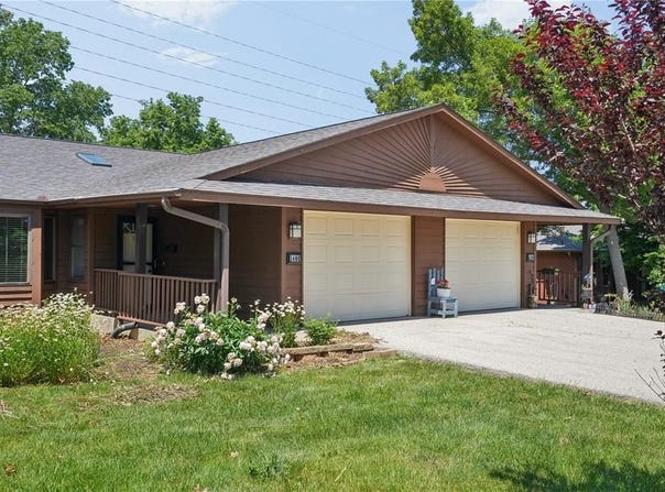 140 35th St Dr SE, Cedar Rapids, IA 52403