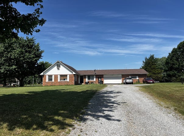 10585 N Il Highway 142, Mt Vernon, IL 62864