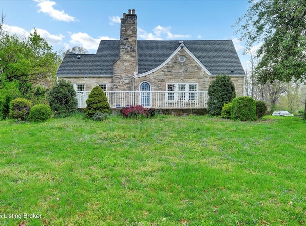 1719 Meyers Ln, Louisville, KY 40216