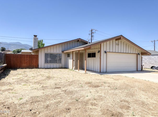20412 El Porto Court, Tehachapi, CA 93561