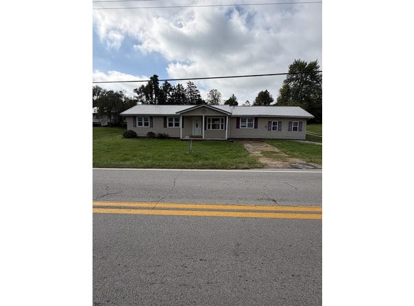 9014 E Ky 8, Garrison, KY 41141