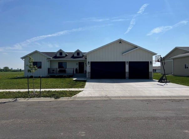 811 S Ibis Street, Aberdeen, SD 57401