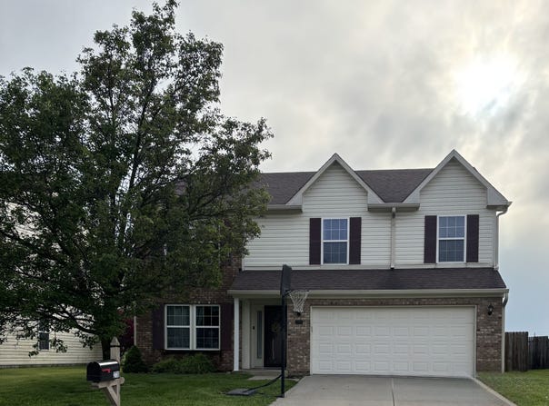 2730 Foxbriar Place, Indianapolis, IN 46203