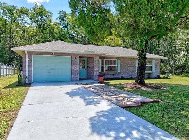4 ZEBRAWOOD COURT, PALM COAST, FL 32164