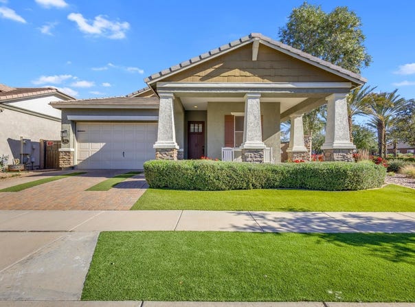 2555 S Benton, Mesa, AZ 85209