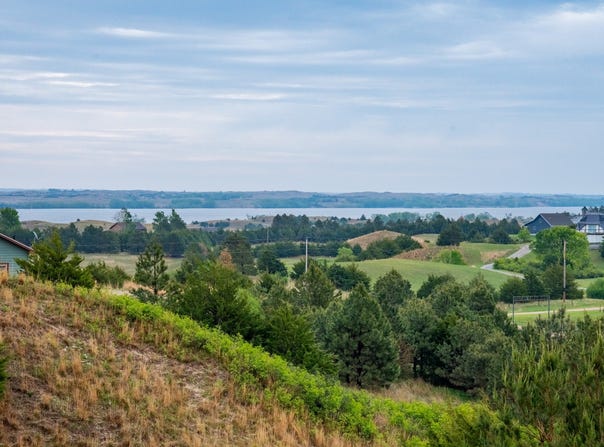 000 Bison Hills Dr, Burwell, NE 68823