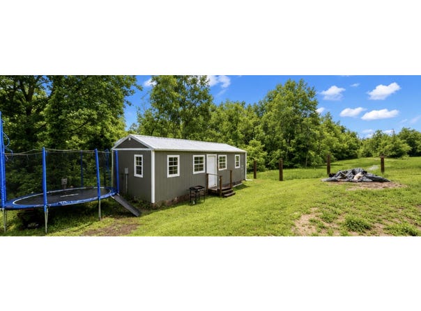 24011 Ridge Road, Bernard, IA 52032