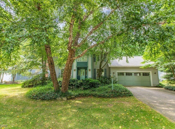 4554 Briarcliff Trail, Copley, OH 44321