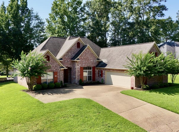 111 Bellemeade Trace, Clinton, MS 39056