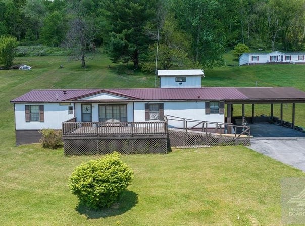 1153 Rosenbaum Rd, ABBS VALLEY, VA 24605