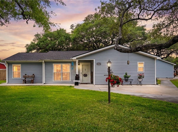 2175 Sixth Street, Ingleside, TX 78362