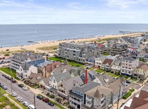 14 Spray Avenue, Ocean Grove, NJ 07756