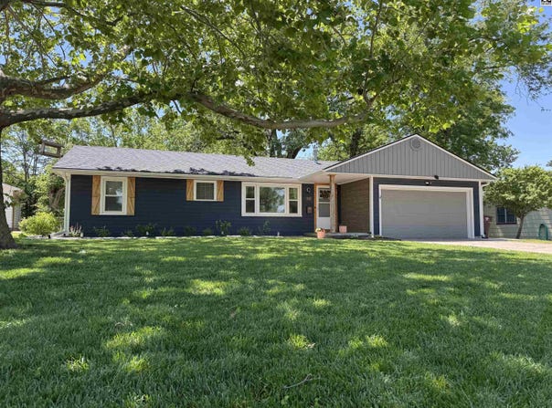 1106 Glendale Rd, McPherson, KS 67460