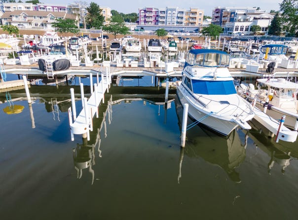 90 Harbor Landing, New Buffalo, MI 49117