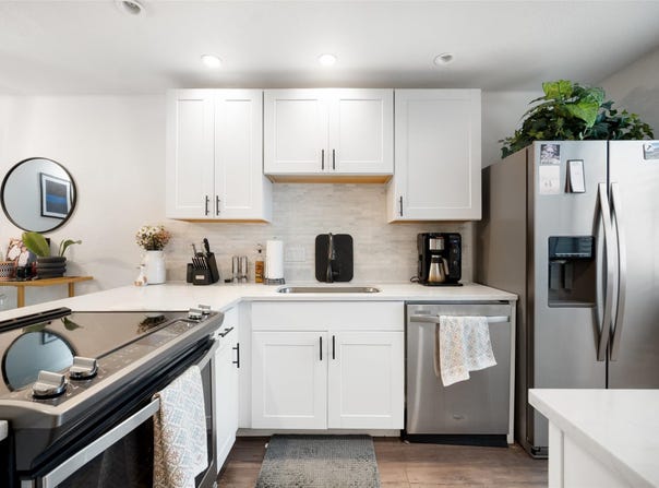 1135 Barton Hills DR, Austin, TX 78704