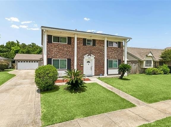 2545 HOLIDAY Drive, New Orleans, LA 70131