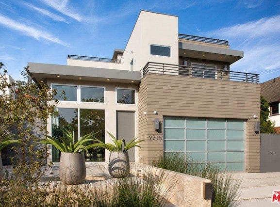 2718 Forrester Dr, Los Angeles, CA 90064