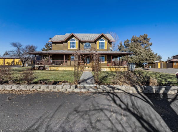 6300 NE 5th Street, Redmond, OR 97756