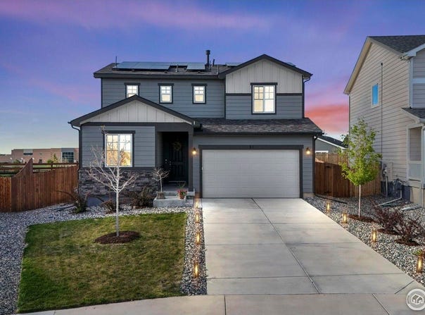 21 N Edge Cliff St, Castle Rock, CO 80104