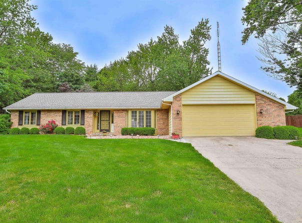 1402 Ivy Court, North Manchester, IN 46962