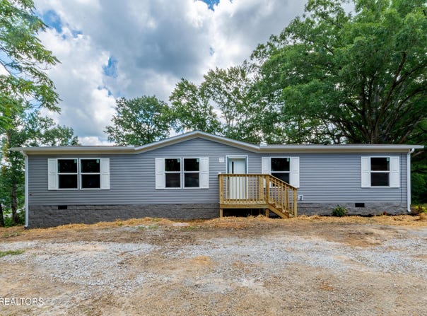 200 Burnett Lane, Oneida, TN 37841