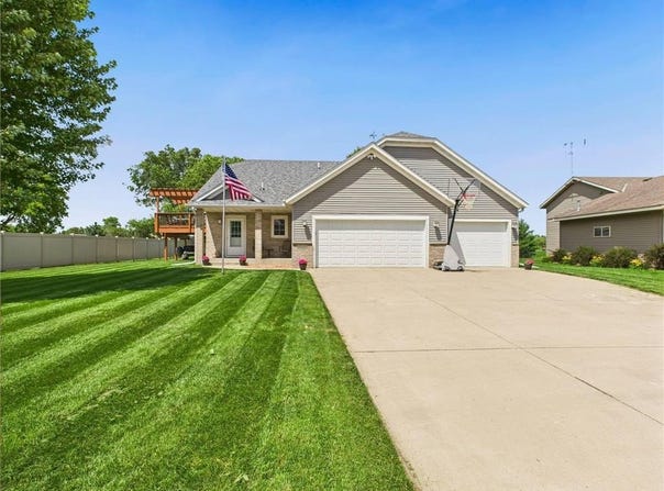 103 Foxmore Way, Saint Joseph, MN 56374