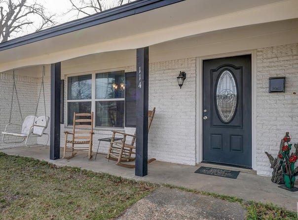 114 S Johnson, DeKalb, TX 75559
