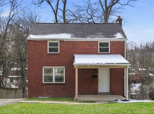 1219 Circle Dr, Braddock Hills, PA 15221
