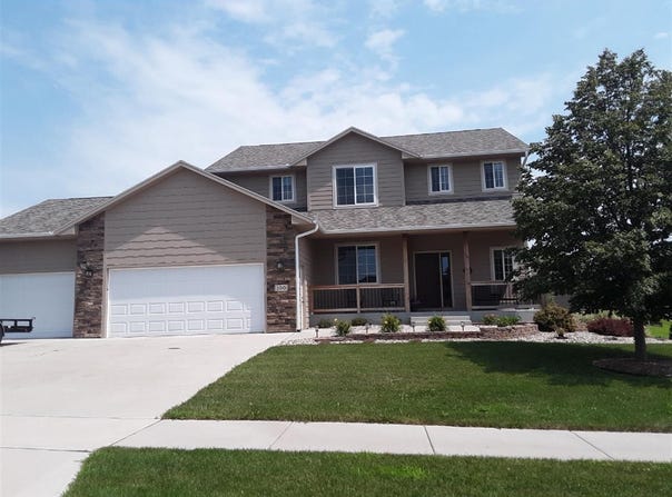 100 Oak Ave, Crooks, SD 57020