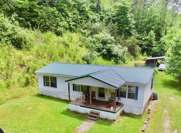 264 Maple Tree Drive, Staffordsville, KY 41256