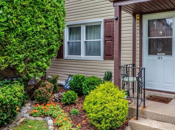 171 Rose Street, Metuchen, NJ 08840