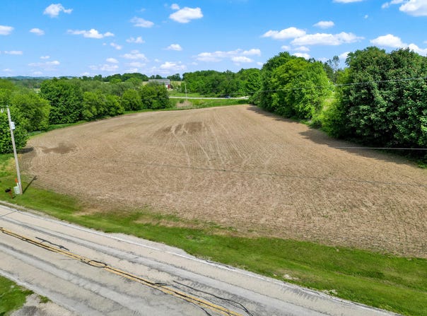 Lt1 Bolton Dr, Kewaskum, WI 53040