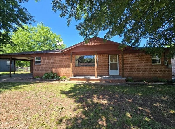 404 7th ST, Charleston, AR 72933