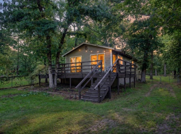 1001 Leaning Oak Drive, Tool, TX 75143
