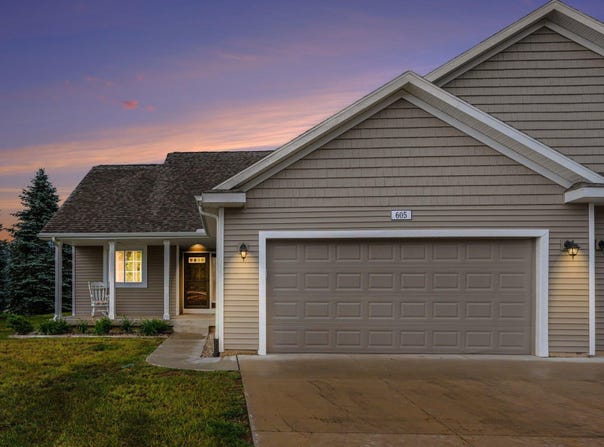 605 Bush Boulevard, Three Rivers, MI 49093