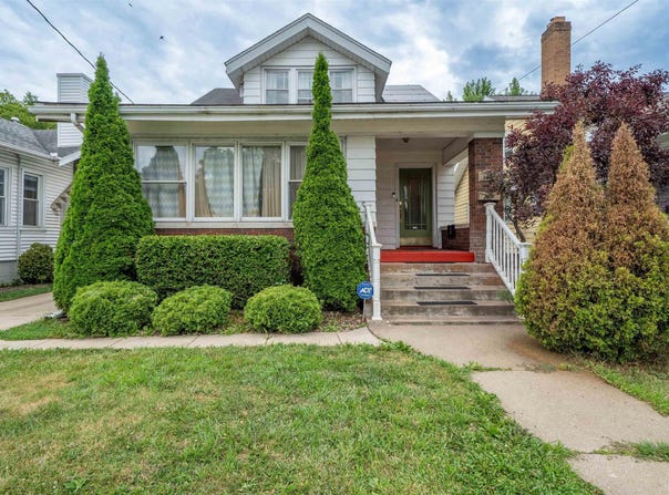 1922 W ROHMANN Avenue, West Peoria, IL 61604