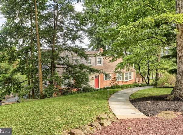 125 S HILLS DRIVE, HERSHEY, PA 17033