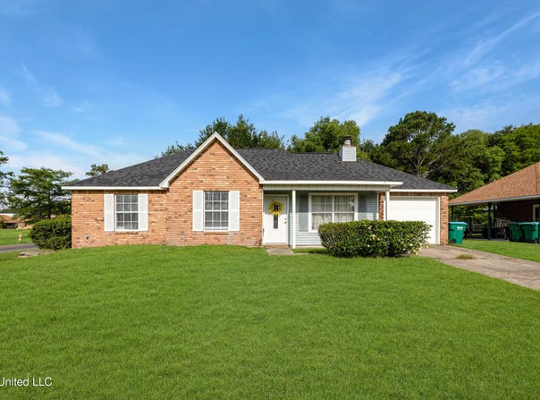 13007 Walnut Ct, Gulfport, MS 39503