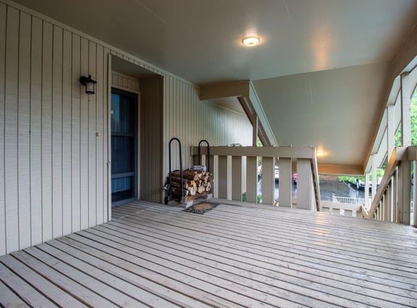 100 BAYOU Point, Hot Springs, AR 71913
